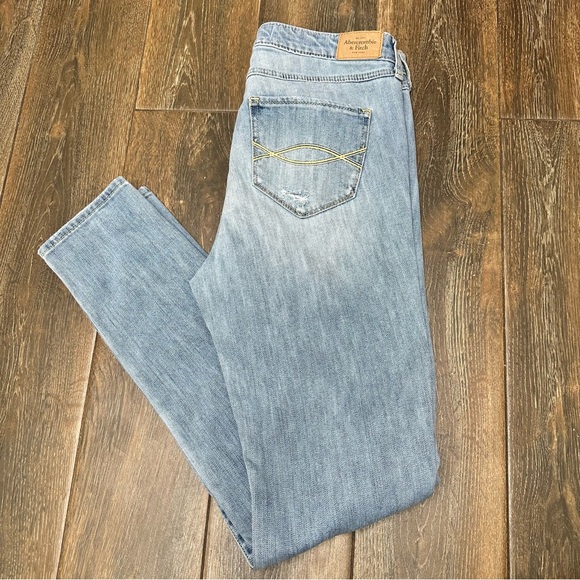 Abercrombie & Fitch Distressed Skinny High Waisted Jeans Size 28/6 - Picture 6 of 15